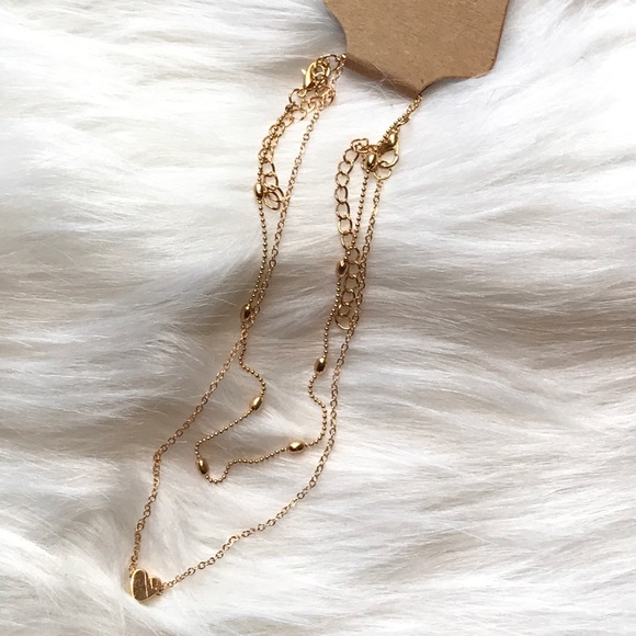 Jewelry - Gold tone layered heart chain link choker